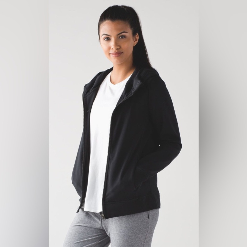 Lululemon Belle Hoodie
Black VGUC